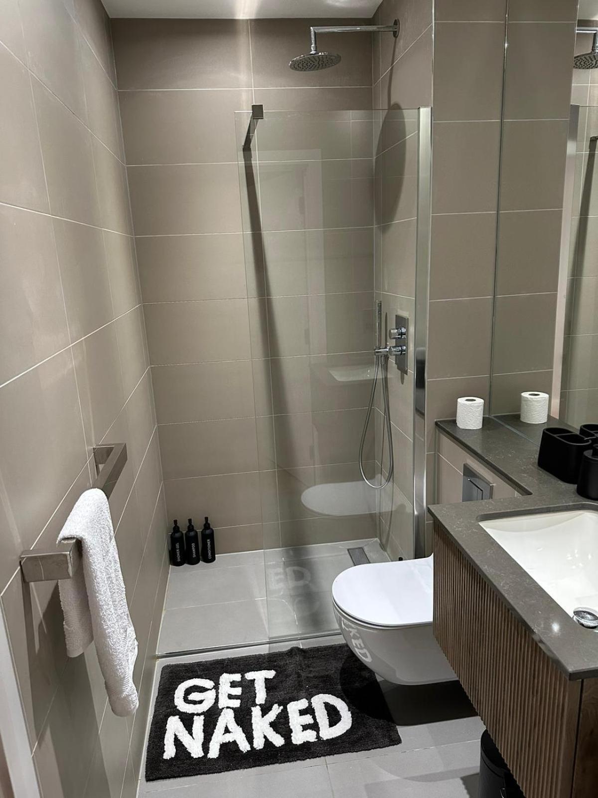 Richardson Deluxe Apartments - 3 Bed London Eksteriør bilde