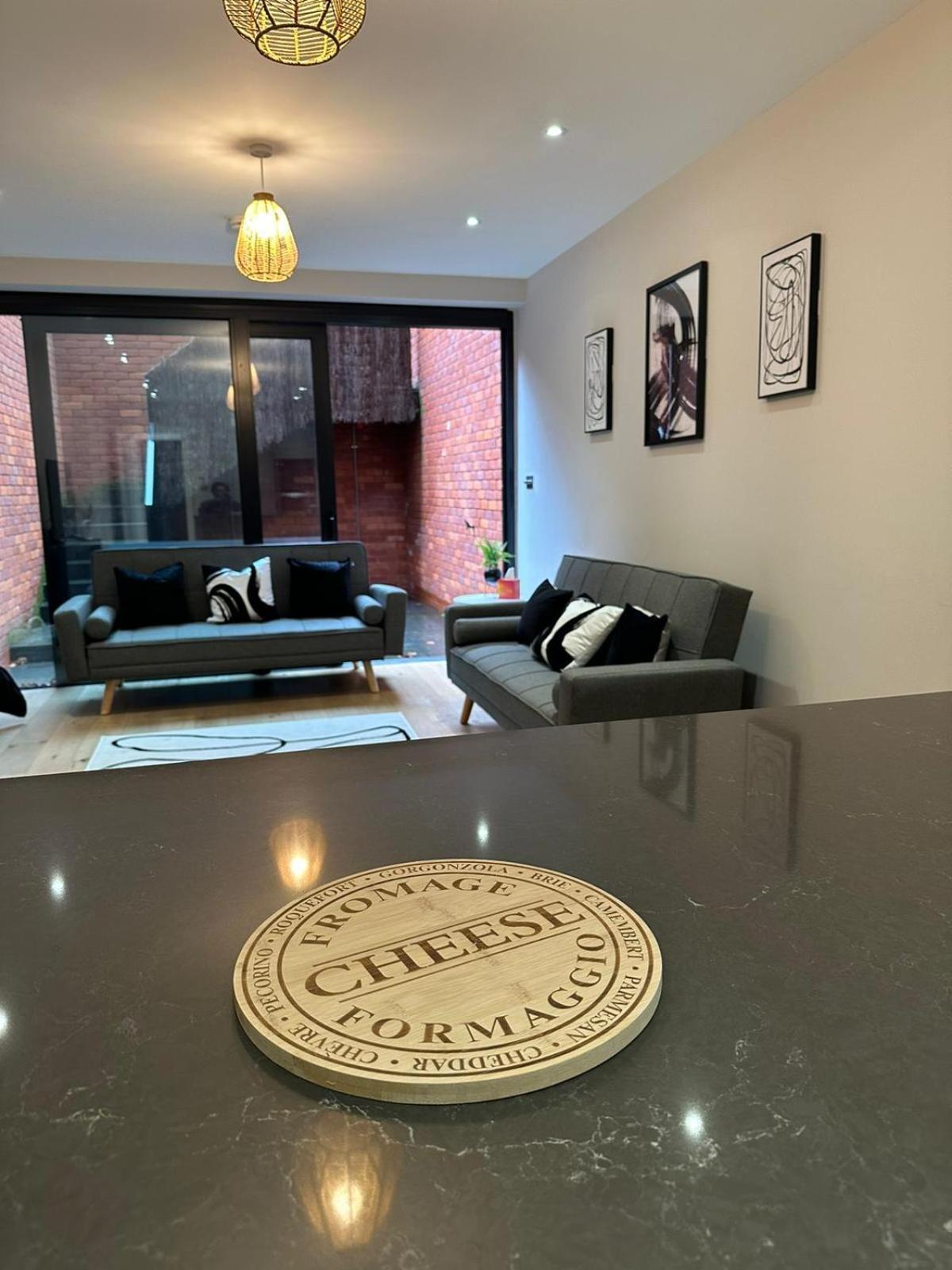 Richardson Deluxe Apartments - 3 Bed London Eksteriør bilde