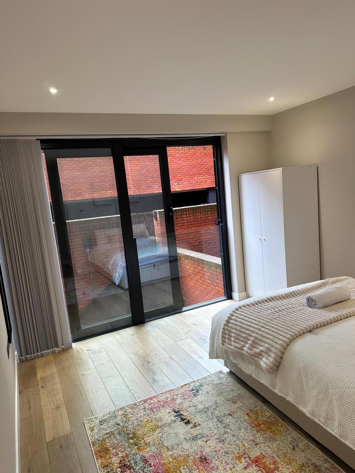 Richardson Deluxe Apartments - 3 Bed London Eksteriør bilde
